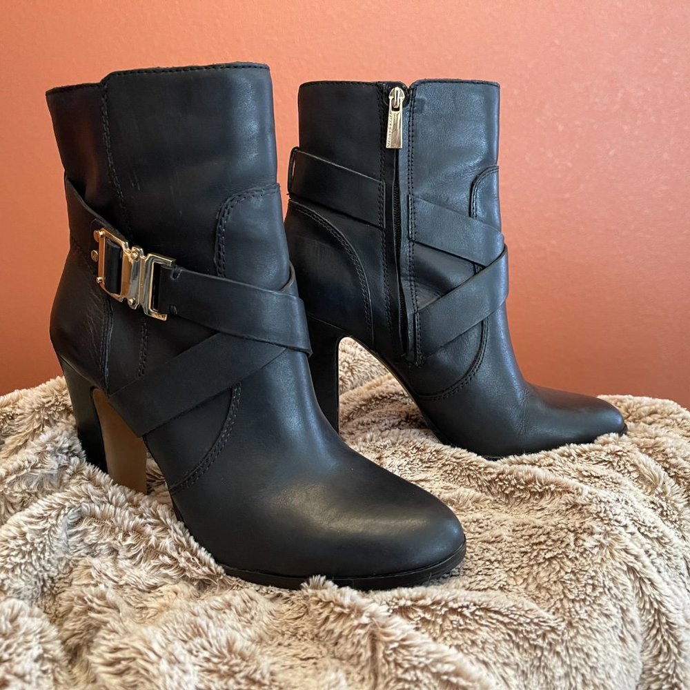 Vince Camuto Leather Bootie with Straps and Buckle detail - Size 9